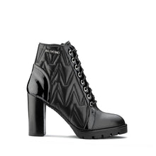 Load image into Gallery viewer, VALENTINO Lace up ankle boots in black faux leather matelassé